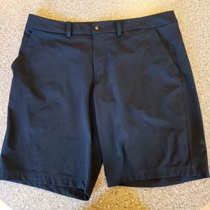 Men's Lululemon Black Shorts Size 38